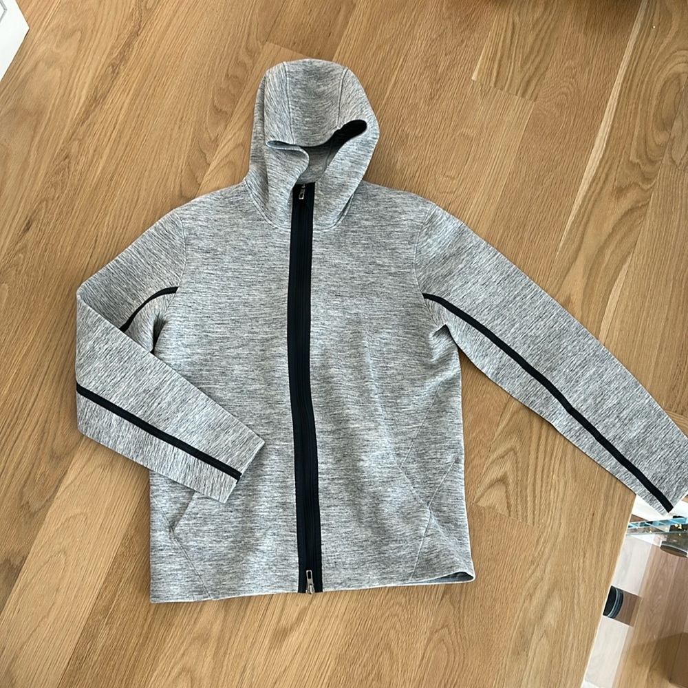 Men’s Lululemon Grey full-zip jacket (size M)